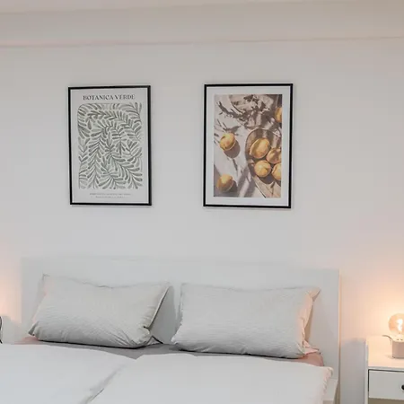In Toplage In Duesseldorf-oberkassel Appartement Düsseldorf