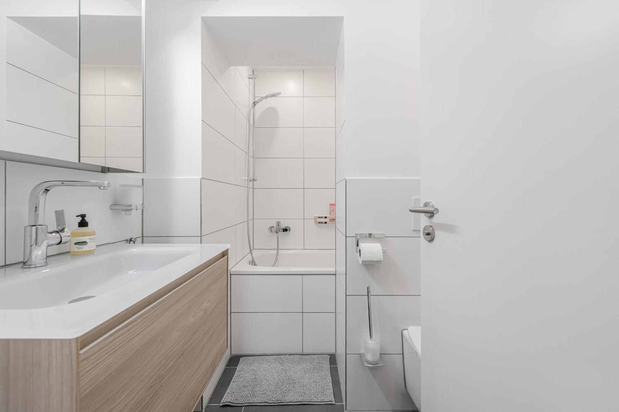 Apartment In Toplage In Düsseldorf-oberkassel *